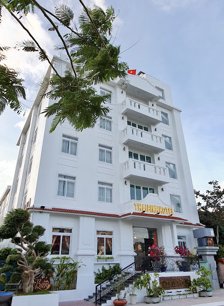 Eden House & Coffee Côn Đảo