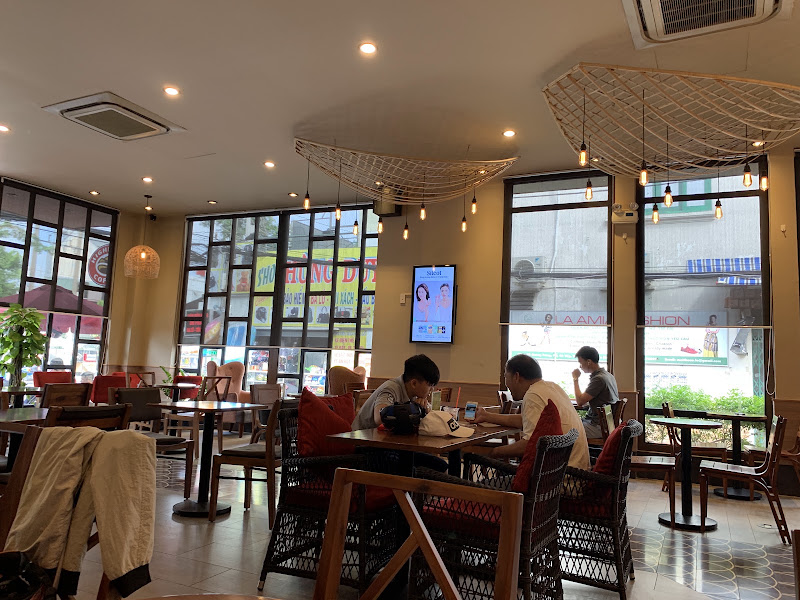 Highlands Coffee – Liberty Saigon Greenview