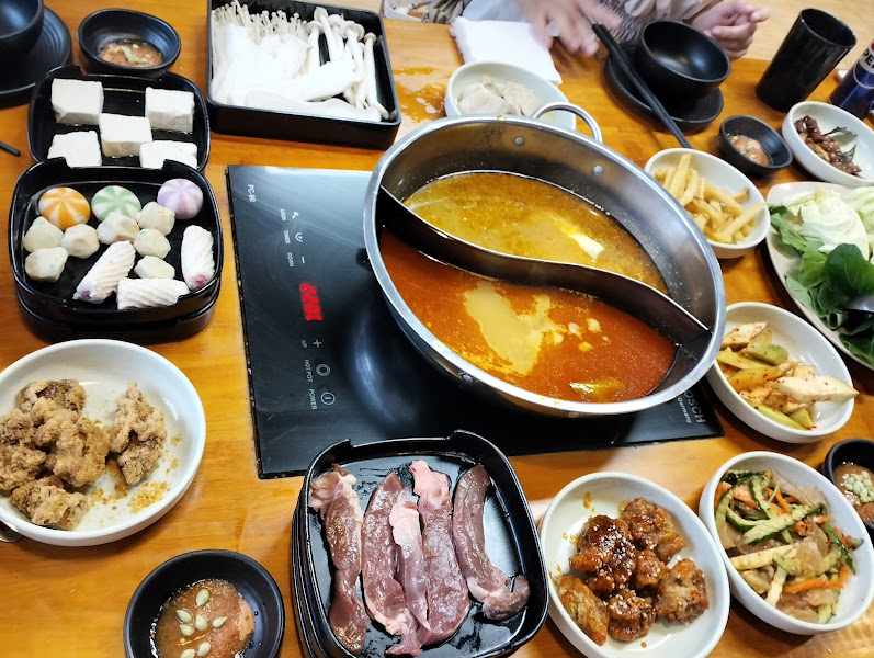 Lẩu Wang - Vua Buffet Lẩu - Số 51A Hồ Tùng Mậu