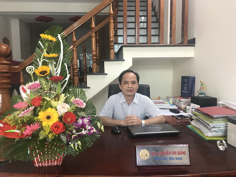 Luật Sư Mệnh Vàng