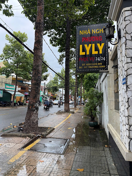 Nhà Nghỉ Phương Ly Ly 117 trương Đinh (mặt tiền đường)