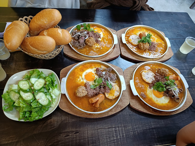 Tiệm BAMIBATEE - Bánh Mì Chảo - Xôi Bắc - Pate
