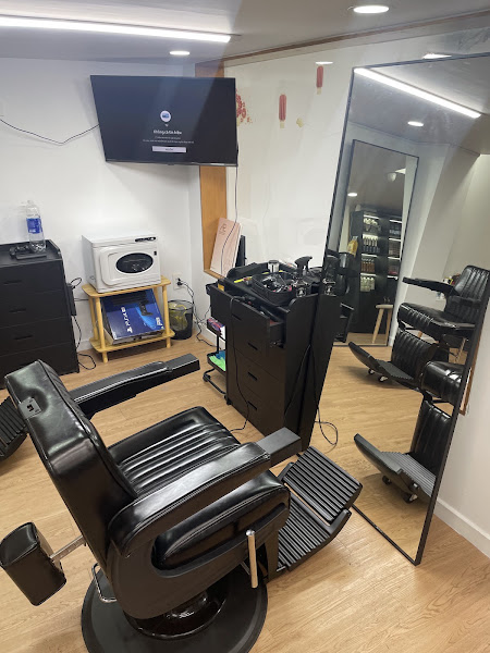 Tiệm Cắt Tóc Nam BRODA barber house