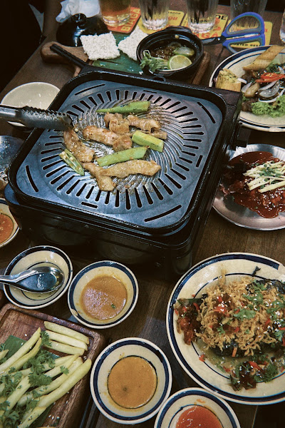 Xì Xèo - Quán Thịt Bò Nướng - Lẩu Bò